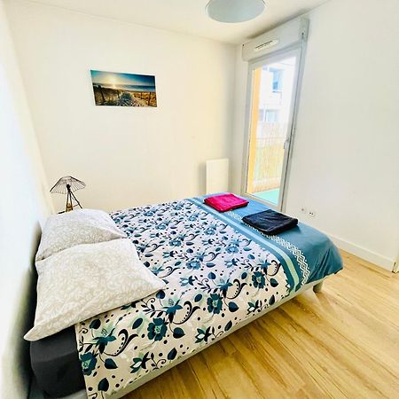 Appartement Avec Place De Parking Et Piscine Villefranche-sur-Saône Eksteriør bilde