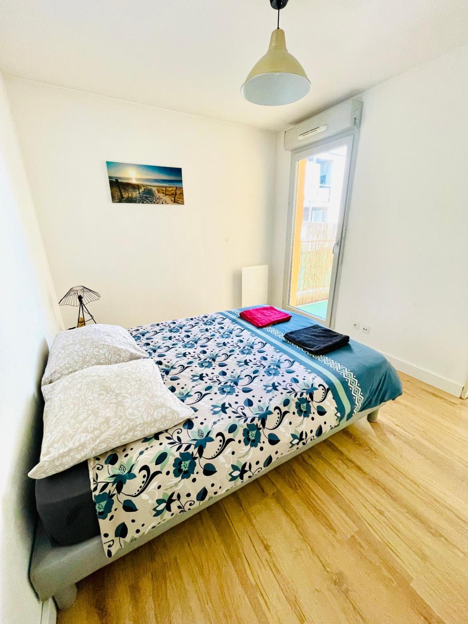 Appartement Avec Place De Parking Et Piscine Villefranche-sur-Saône Eksteriør bilde